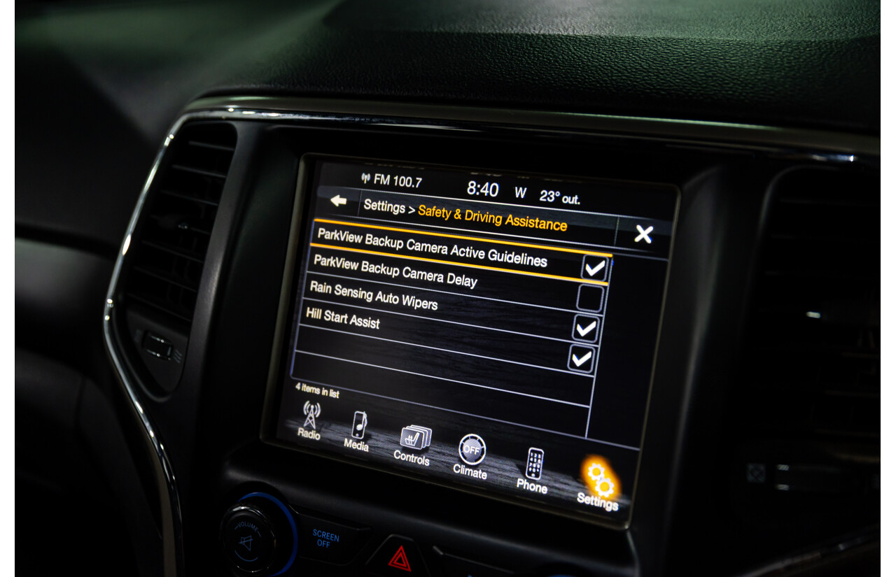 5/2014 Jeep Grand Cherokee Laredo (4x4) WK MY14 4d Wagon Billet Silver Metallic Turbo Diesel 3.0L