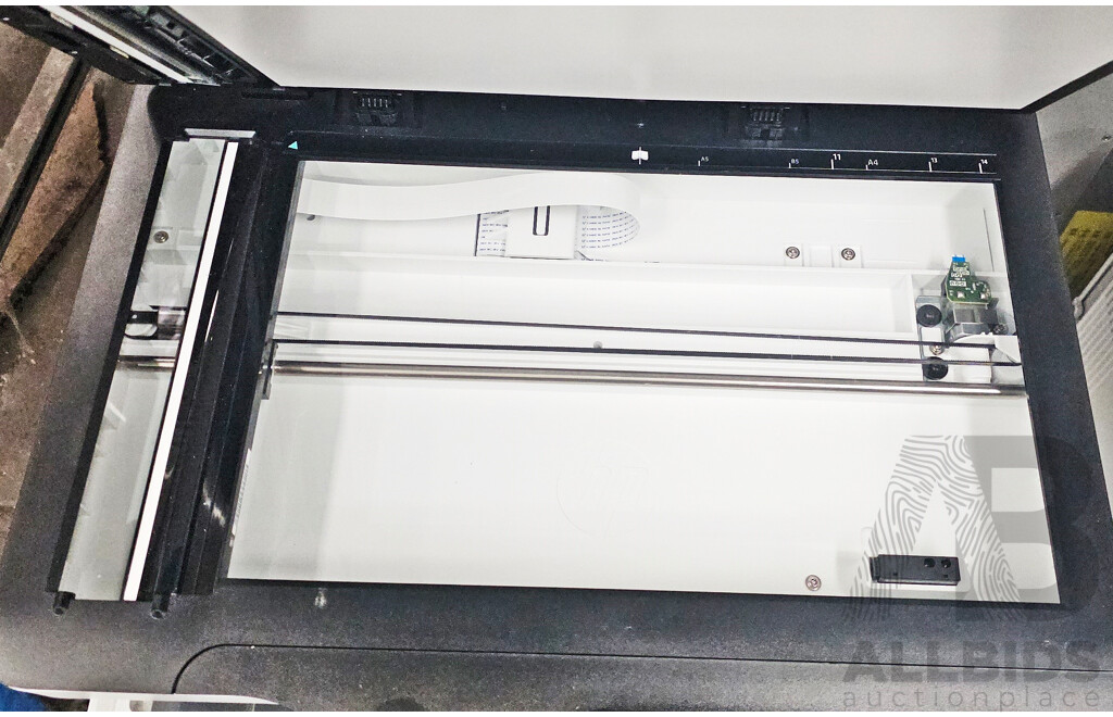 HP Color LaserJet Enterprise Flow MFP M577 Printer