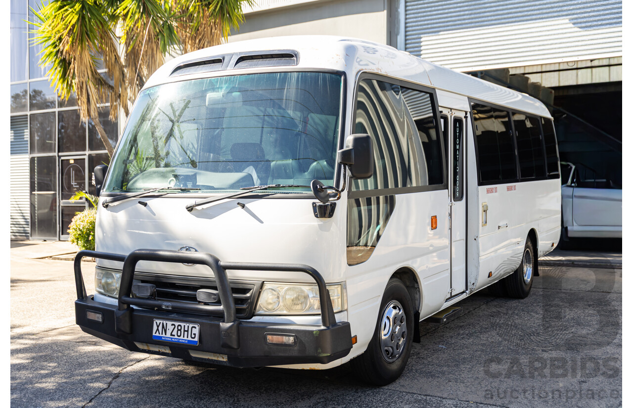 09/2008 Toyota Coaster Standard (LWB 4x2) XZB50R 07 Upgrade Bus White Turbo Diesel 4.0L - 21 Seater