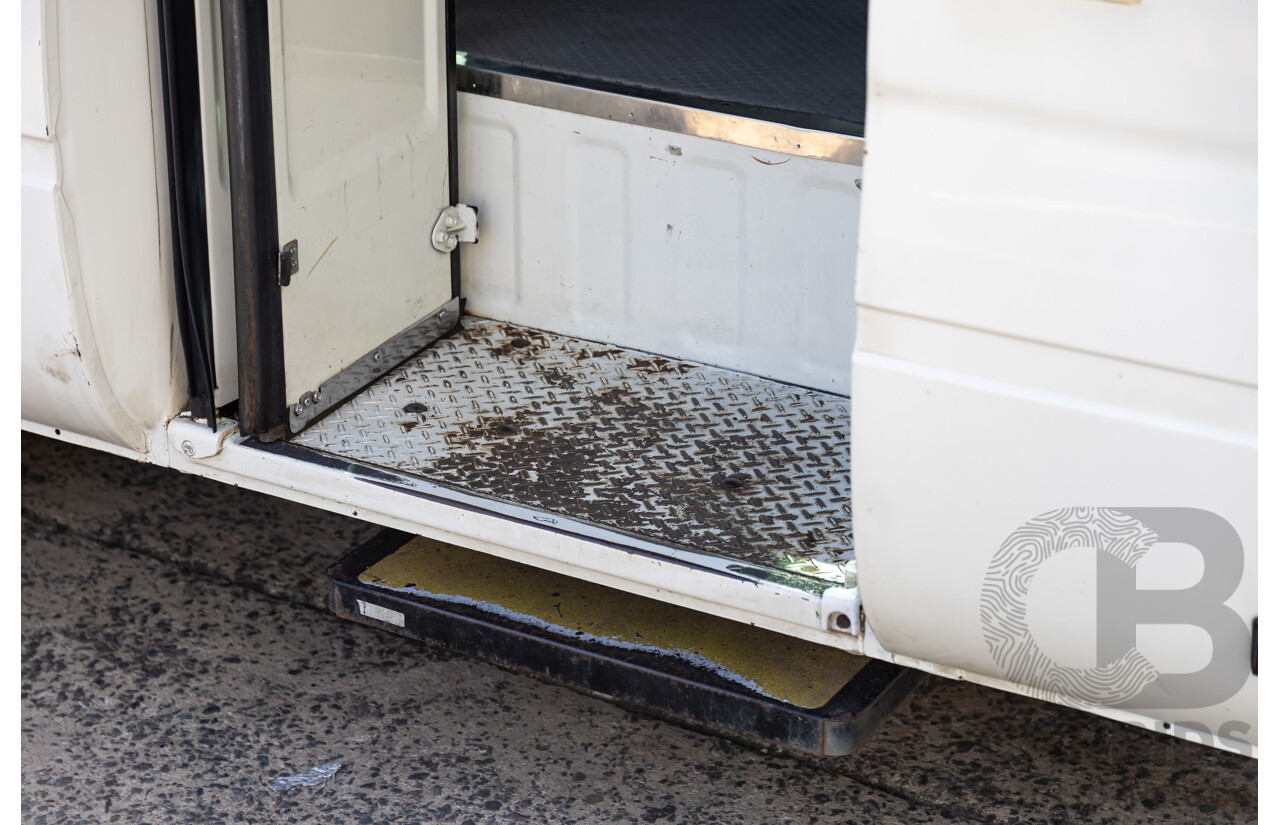 09/2008 Toyota Coaster Standard (LWB 4x2) XZB50R 07 Upgrade Bus White Turbo Diesel 4.0L - 21 Seater