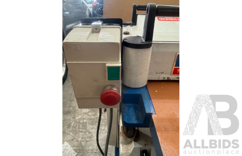 Carba-Tec Tools for Wood CTJ-381 Industrial Single Phase Thicknesser