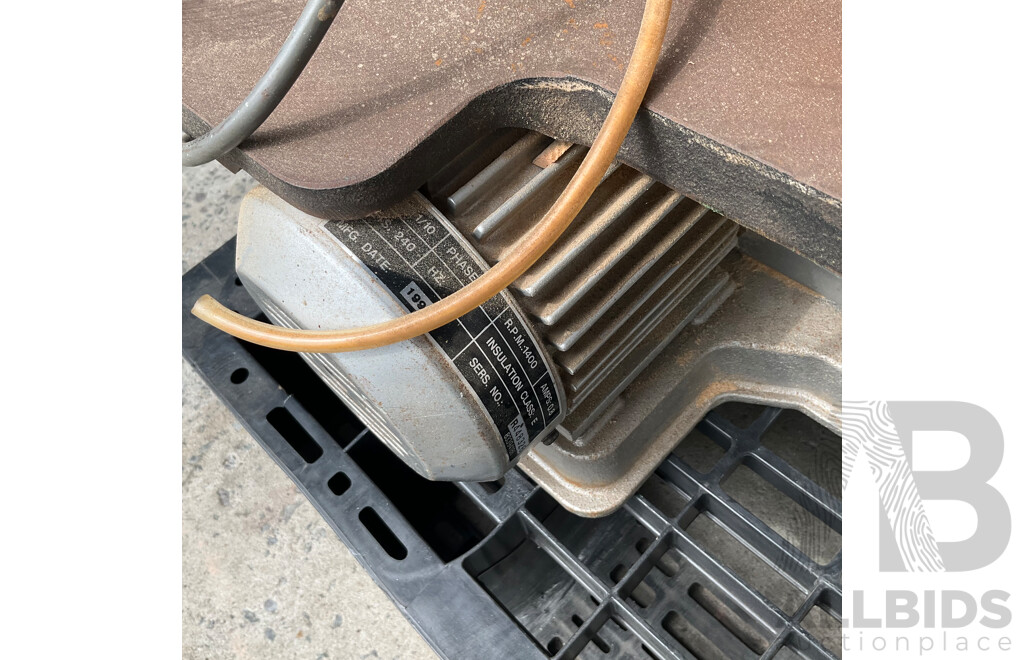 LEDACRAFT Dust Collector DC700-B & Toolex Bench Grinder HG-6B & Ryobi 16'' Scroll Saw