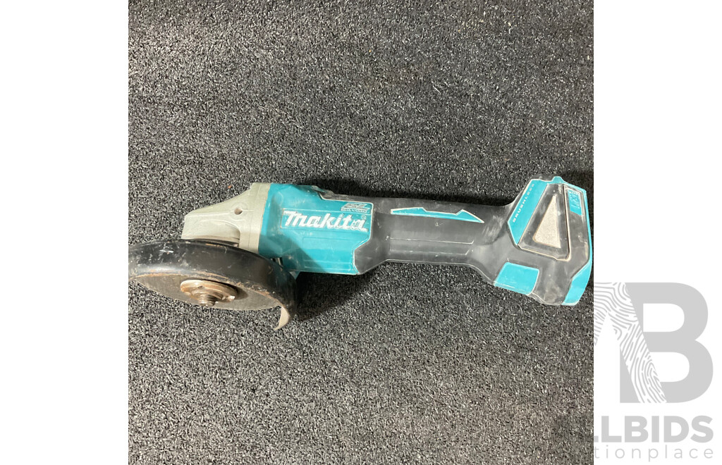 MAKITA 18V Brushless Angle Grinder(DGA504), Metal Cutter (DCS552) and Spare Cutting Wheels - Lot of 3