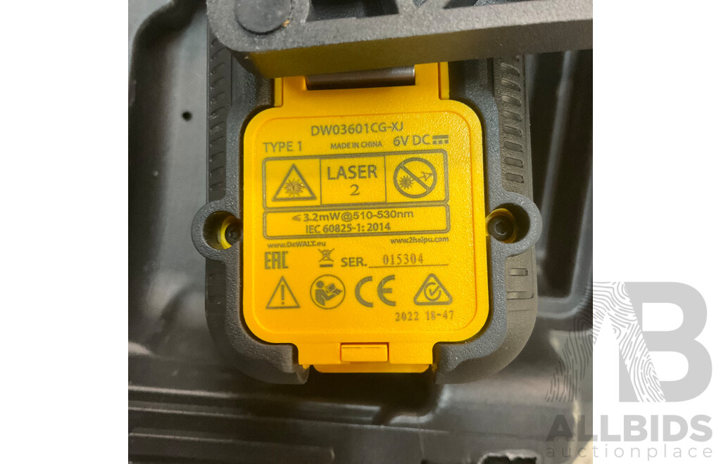 DeWalt Self-Leveling Cross Line Laser (DW03601CG-XJ)