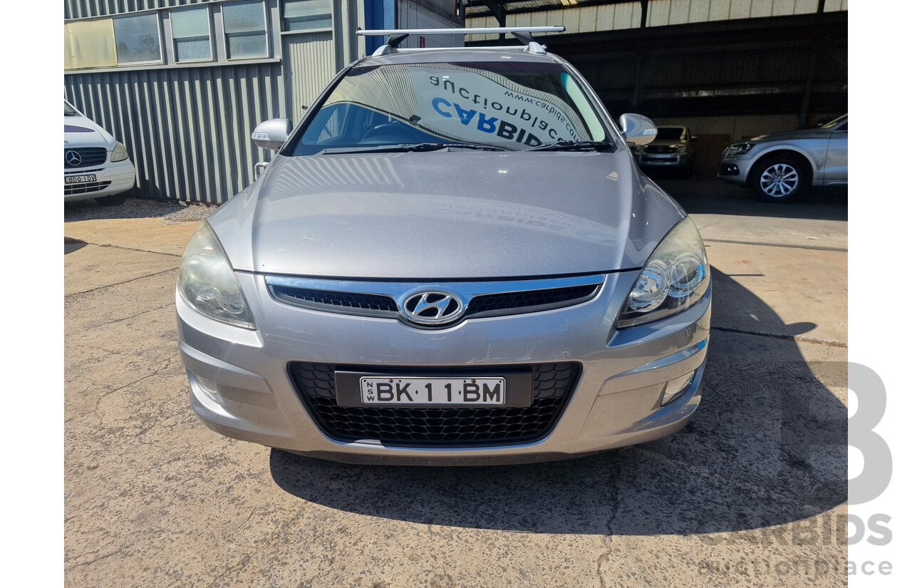 2/2011 Hyundai i30 SLX 1.6 CRDi FD MY11 4d Wagon Hyper Silver Metallic Turbo Diesel 1.6L