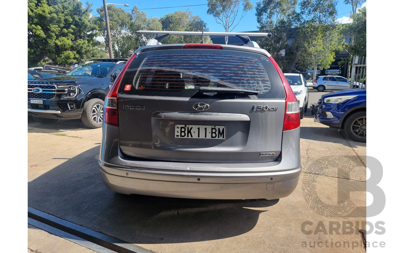 2/2011 Hyundai i30 SLX 1.6 CRDi FD MY11 4d Wagon Hyper Silver Metallic Turbo Diesel 1.6L