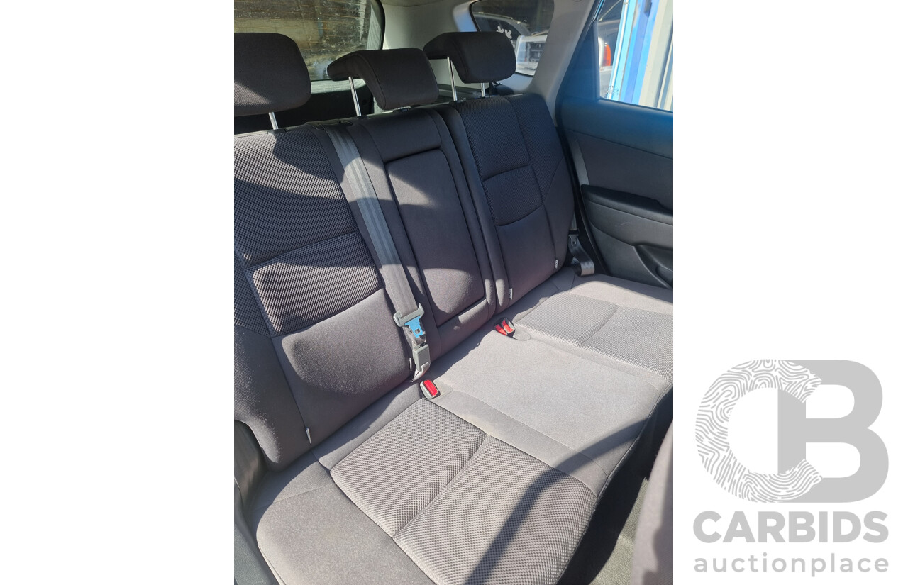 2/2011 Hyundai i30 SLX 1.6 CRDi FD MY11 4d Wagon Hyper Silver Metallic Turbo Diesel 1.6L