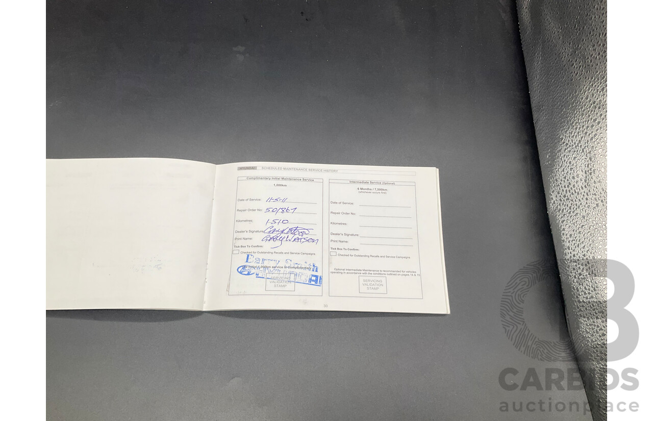 2/2011 Hyundai i30 SLX 1.6 CRDi FD MY11 4d Wagon Hyper Silver Metallic Turbo Diesel 1.6L