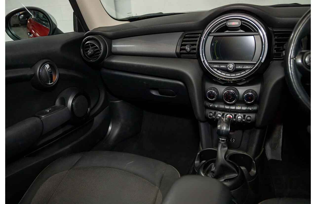 06/2016 Mini Cooper 3d Hatch (FWD) F56 3d Hatchback Blazing Red Metallic/White Roof Turbo 1.5L