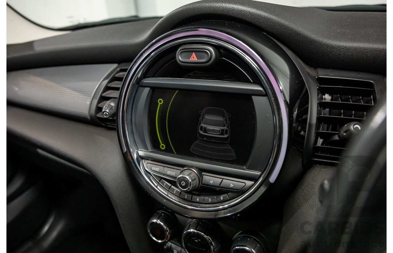 06/2016 Mini Cooper 3d Hatch (FWD) F56 3d Hatchback Blazing Red Metallic/White Roof Turbo 1.5L