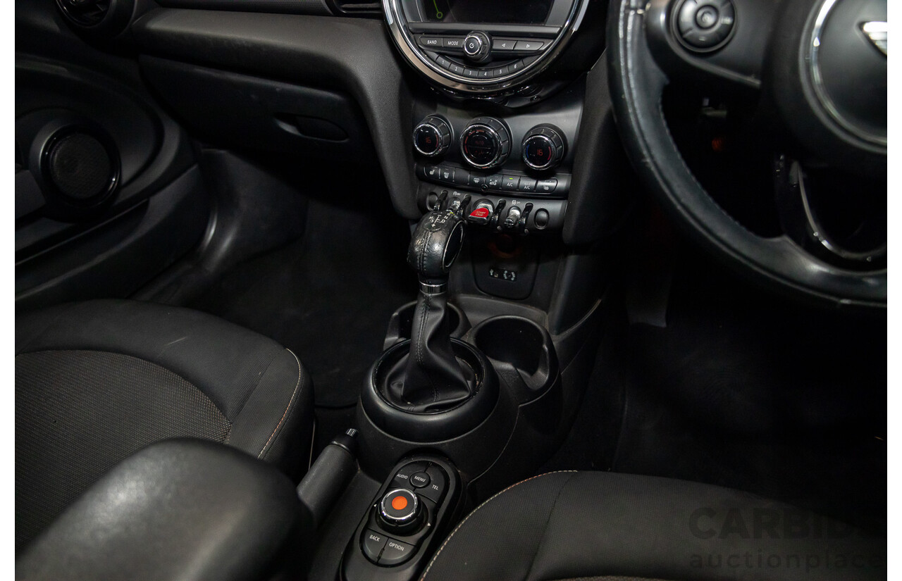 06/2016 Mini Cooper 3d Hatch (FWD) F56 3d Hatchback Blazing Red Metallic/White Roof Turbo 1.5L