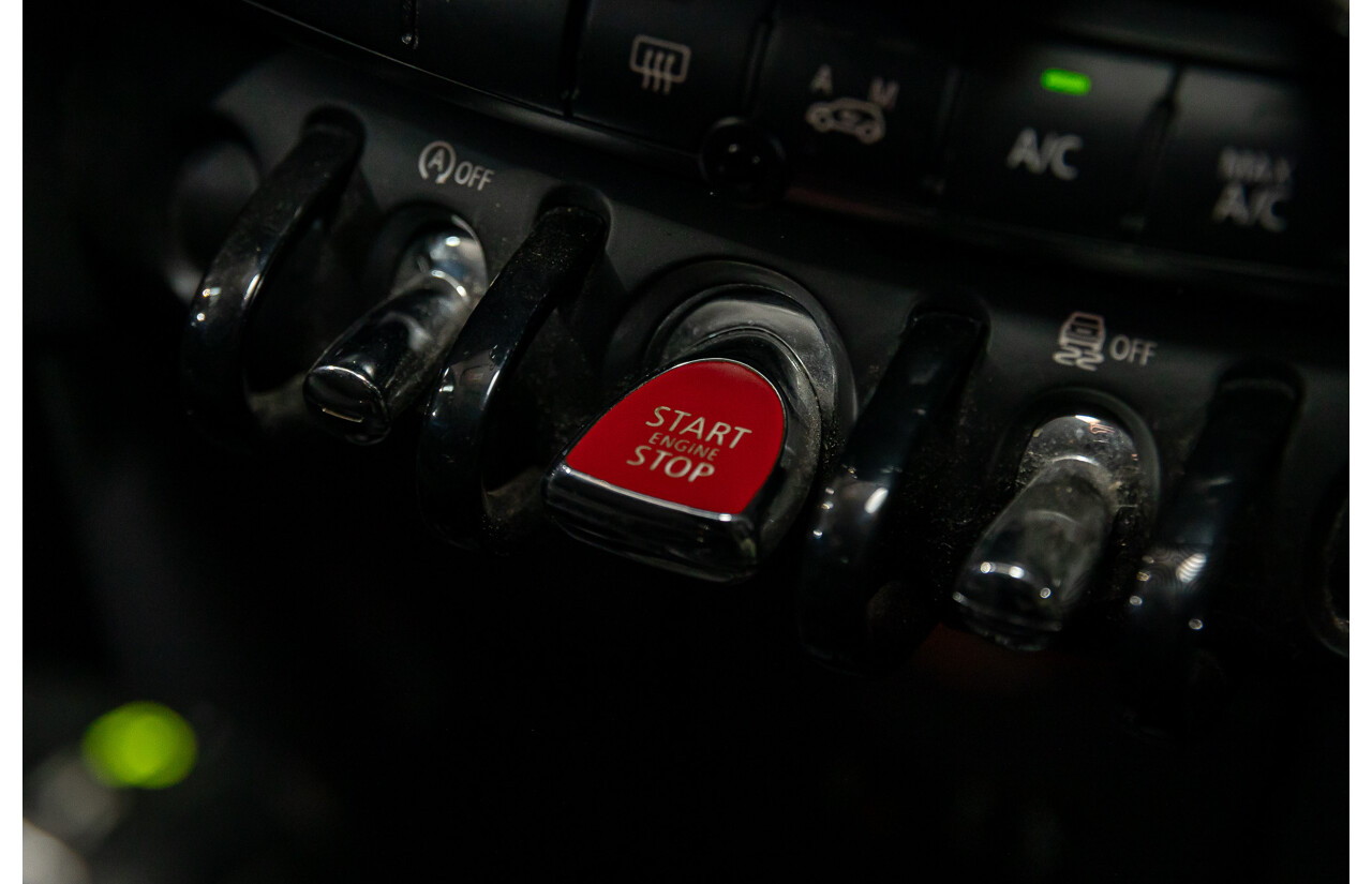 06/2016 Mini Cooper 3d Hatch (FWD) F56 3d Hatchback Blazing Red Metallic/White Roof Turbo 1.5L