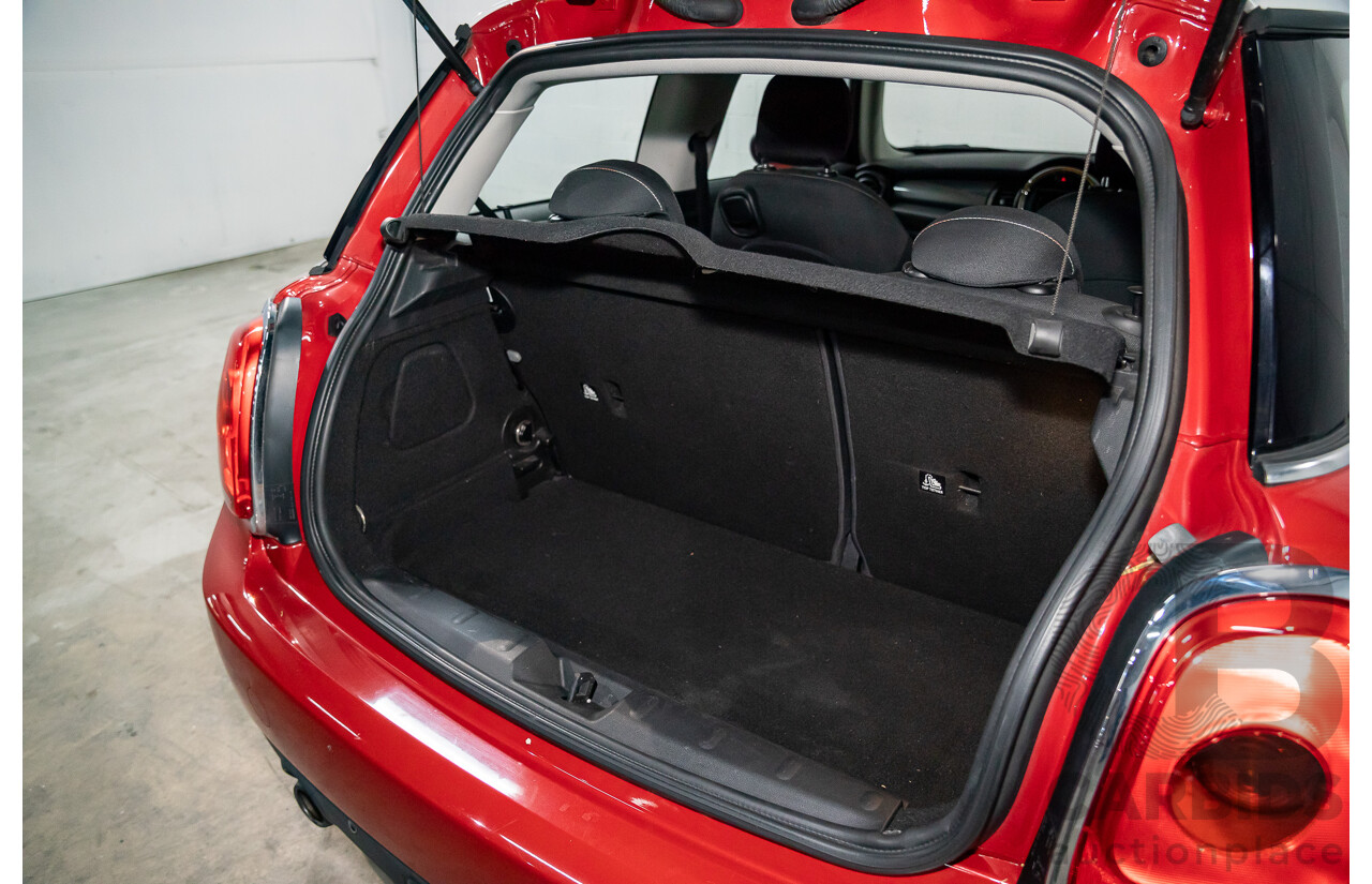 06/2016 Mini Cooper 3d Hatch (FWD) F56 3d Hatchback Blazing Red Metallic/White Roof Turbo 1.5L