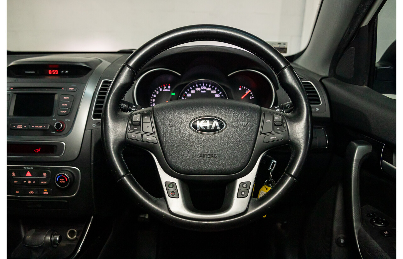11/2014 Kia Sorento Si (4x2) XM MY14 4d Wagon Clear White V6 3.5L