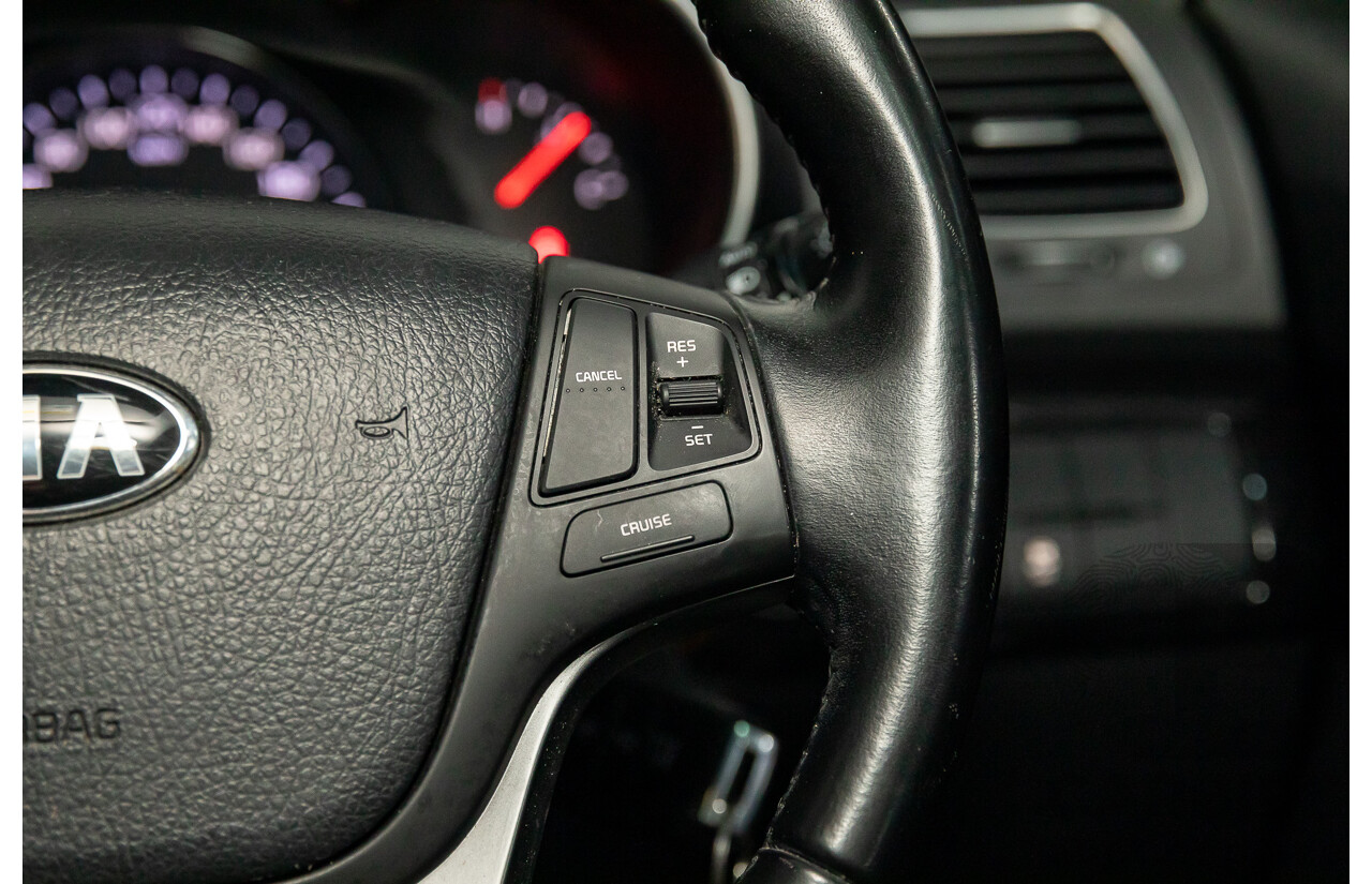 11/2014 Kia Sorento Si (4x2) XM MY14 4d Wagon Clear White V6 3.5L