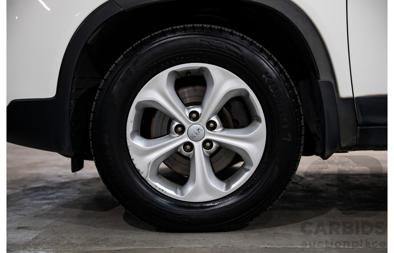11/2014 Kia Sorento Si (4x2) XM MY14 4d Wagon Clear White V6 3.5L - 7 Seater