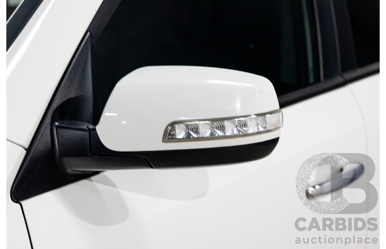 11/2014 Kia Sorento Si (4x2) XM MY14 4d Wagon Clear White V6 3.5L - 7 Seater