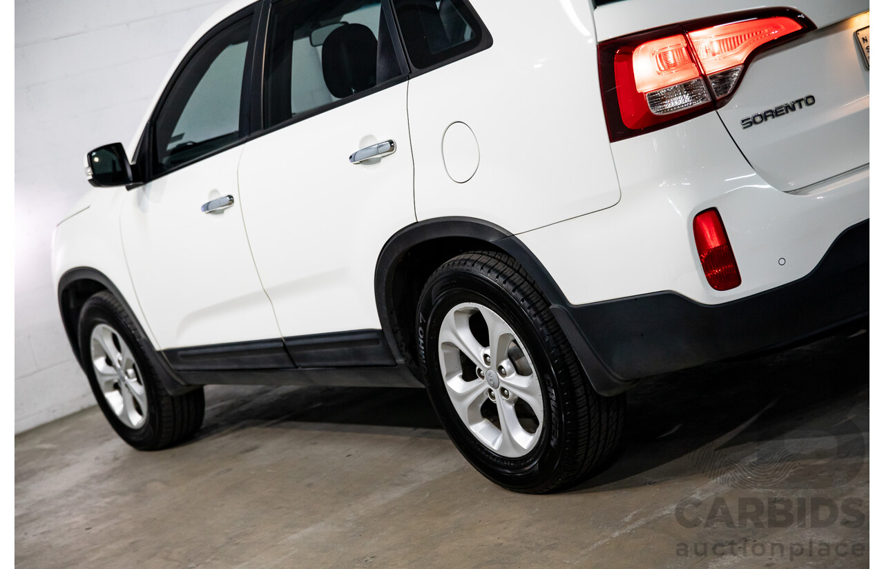 11/2014 Kia Sorento Si (4x2) XM MY14 4d Wagon Clear White V6 3.5L - 7 Seater