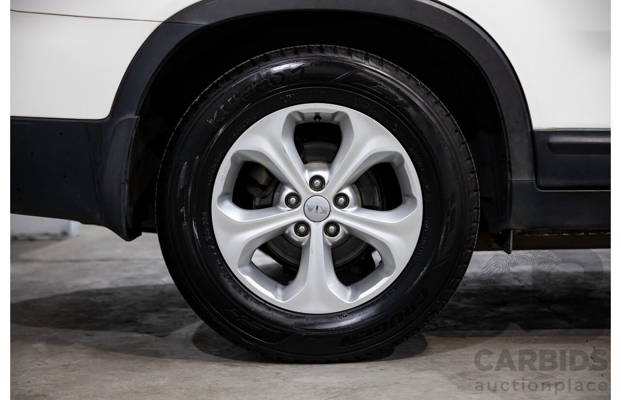 11/2014 Kia Sorento Si (4x2) XM MY14 4d Wagon Clear White V6 3.5L - 7 Seater