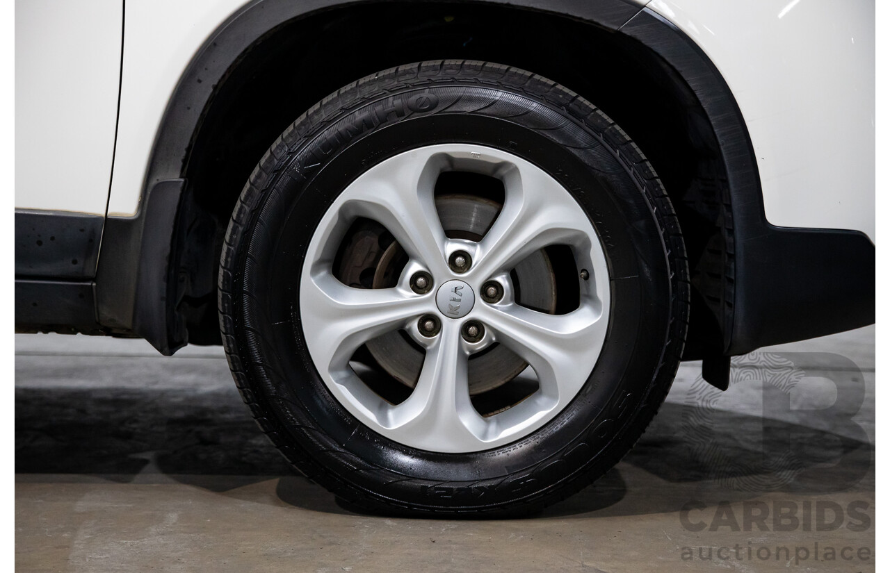 11/2014 Kia Sorento Si (4x2) XM MY14 4d Wagon Clear White V6 3.5L - 7 Seater