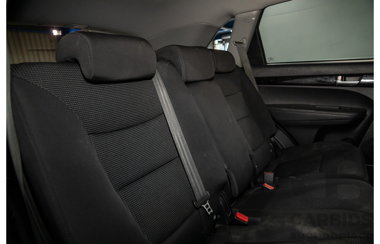 11/2014 Kia Sorento Si (4x2) XM MY14 4d Wagon Clear White V6 3.5L - 7 Seater