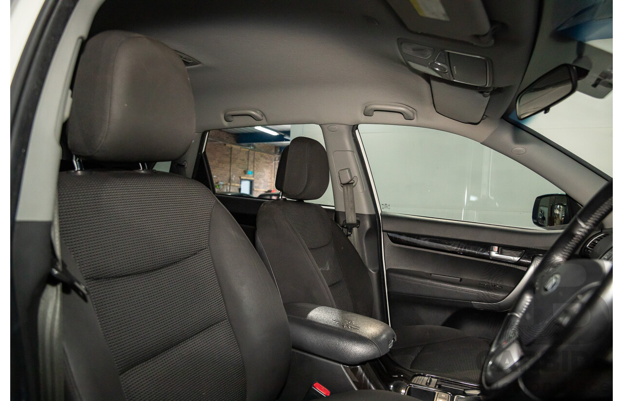 11/2014 Kia Sorento Si (4x2) XM MY14 4d Wagon Clear White V6 3.5L - 7 Seater