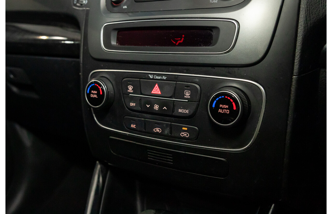 11/2014 Kia Sorento Si (4x2) XM MY14 4d Wagon Clear White V6 3.5L - 7 Seater