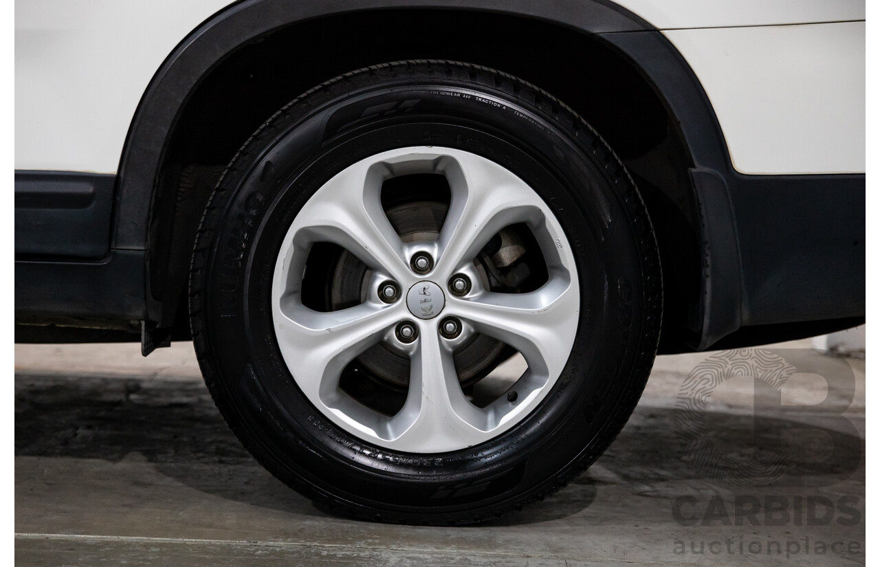 11/2014 Kia Sorento Si (4x2) XM MY14 4d Wagon Clear White V6 3.5L