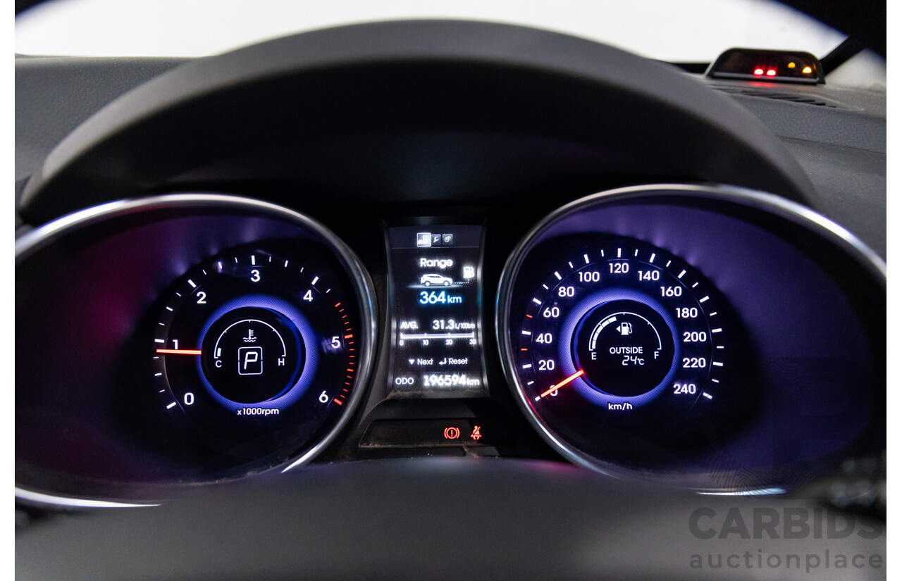 01/2015 Hyundai Santa Fe Elite CRDi (AWD) DM MY15 4D Wagon Titanium Silver Turbo Diesel 2.2L - 7 Seats