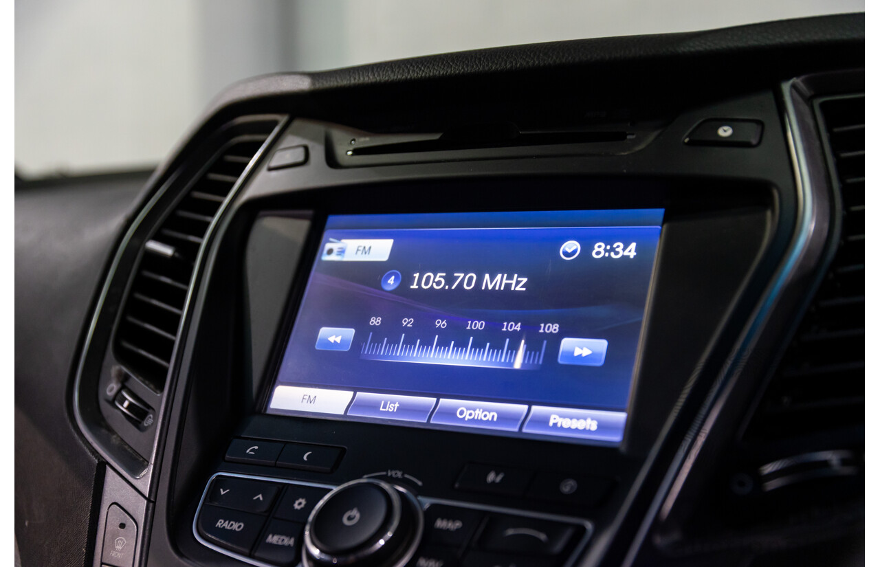 01/2015 Hyundai Santa Fe Elite CRDi (AWD) DM MY15 4D Wagon Titanium Silver Turbo Diesel 2.2L - 7 Seats