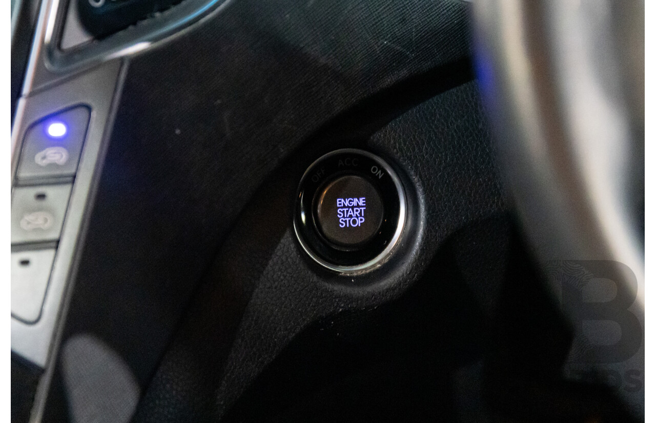 01/2015 Hyundai Santa Fe Elite CRDi (AWD) DM MY15 4D Wagon Titanium Silver Turbo Diesel 2.2L - 7 Seats