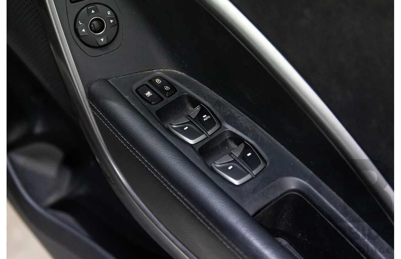 01/2015 Hyundai Santa Fe Elite CRDi (AWD) DM MY15 4D Wagon Titanium Silver Turbo Diesel 2.2L - 7 Seats