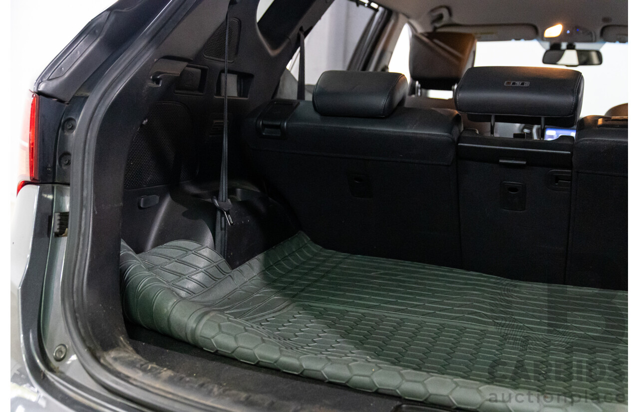 01/2015 Hyundai Santa Fe Elite CRDi (AWD) DM MY15 4D Wagon Titanium Silver Turbo Diesel 2.2L - 7 Seats