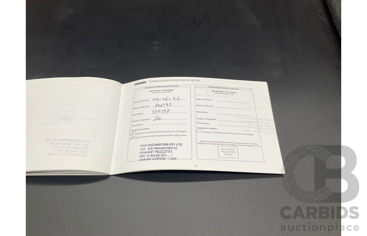 01/2015 Hyundai Santa Fe Elite CRDi (AWD) DM MY15 4D Wagon Titanium Silver Turbo Diesel 2.2L - 7 Seats