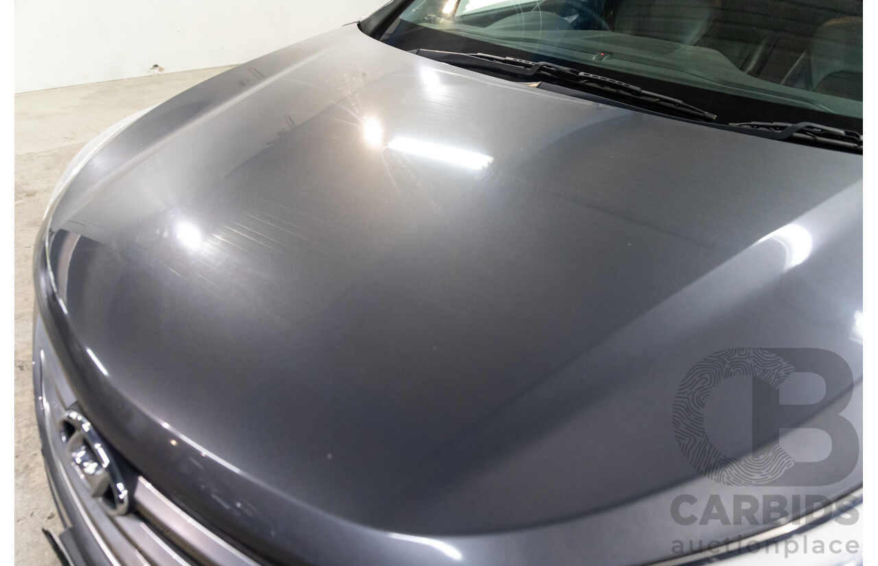 01/2015 Hyundai Santa Fe Elite CRDi (AWD) DM MY15 4D Wagon Titanium Silver Turbo Diesel 2.2L - 7 Seats