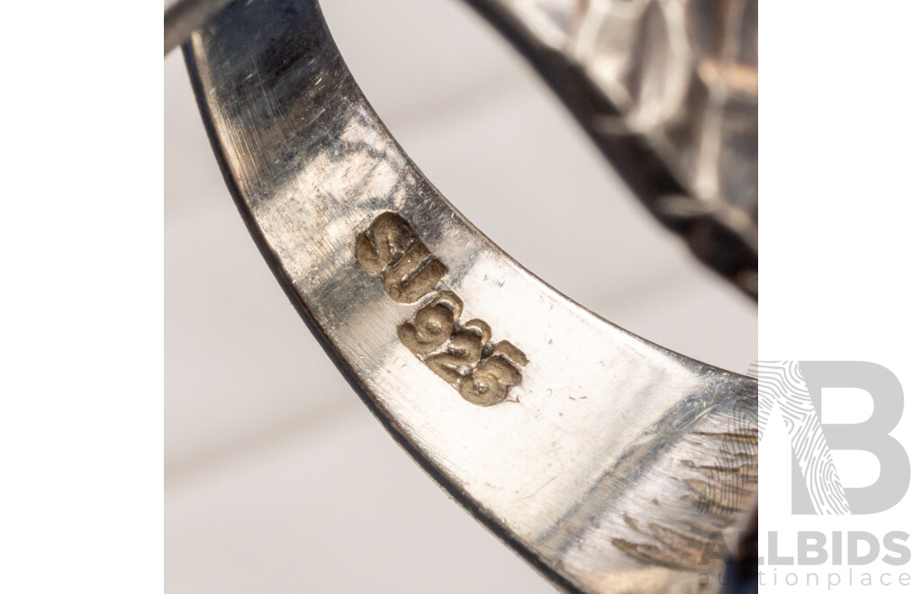 Vintage 925 Sterling Silver Handmade Brutalist Crossover Ring - by Robert Larin, Canada