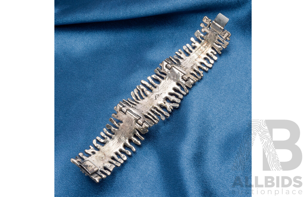 Vintage Oxidized Silver Tone Brutalist Hinged Bangle/Bracelet - by Robert Larin, Canada