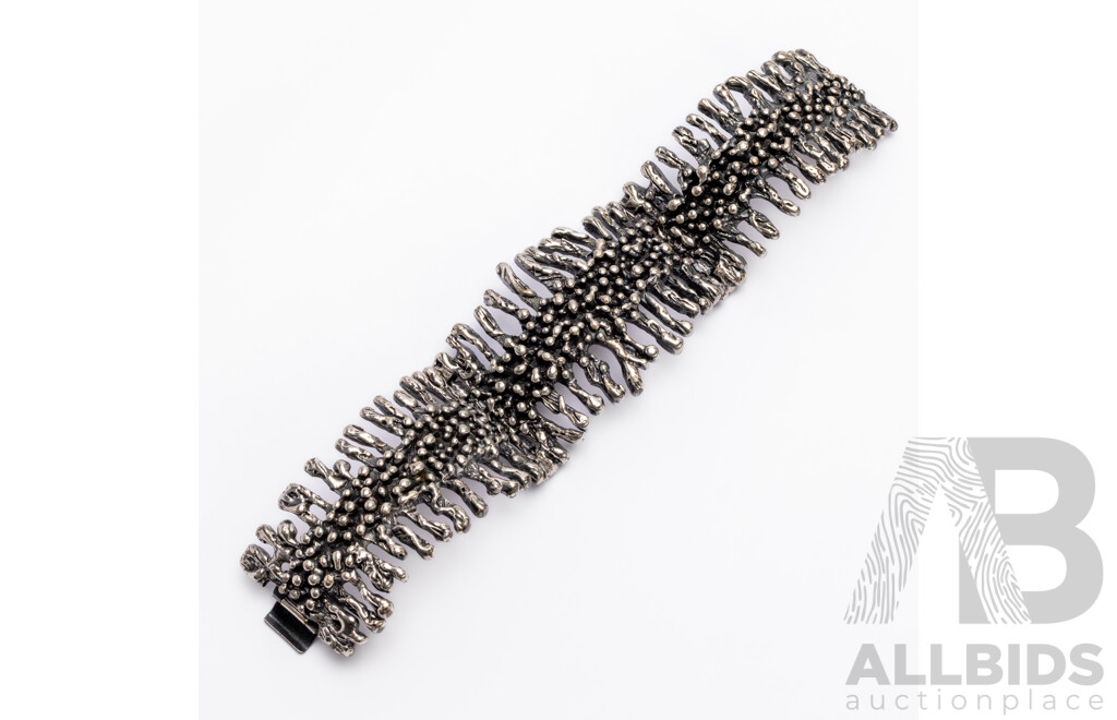 Vintage Oxidized Silver Tone Brutalist Hinged Bangle/Bracelet - by Robert Larin, Canada
