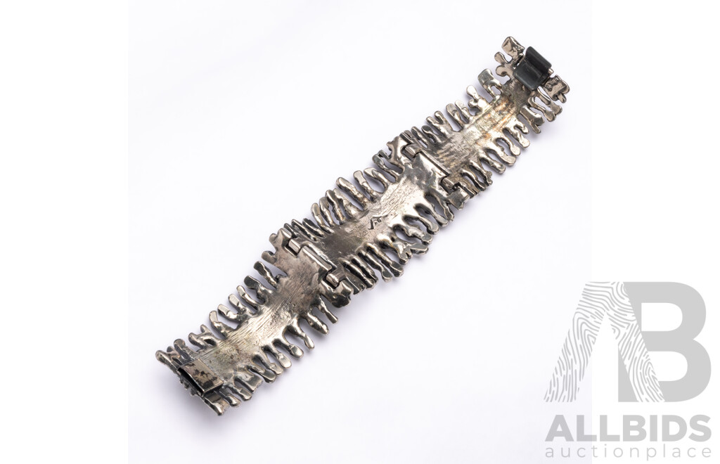 Vintage Oxidized Silver Tone Brutalist Hinged Bangle/Bracelet - by Robert Larin, Canada