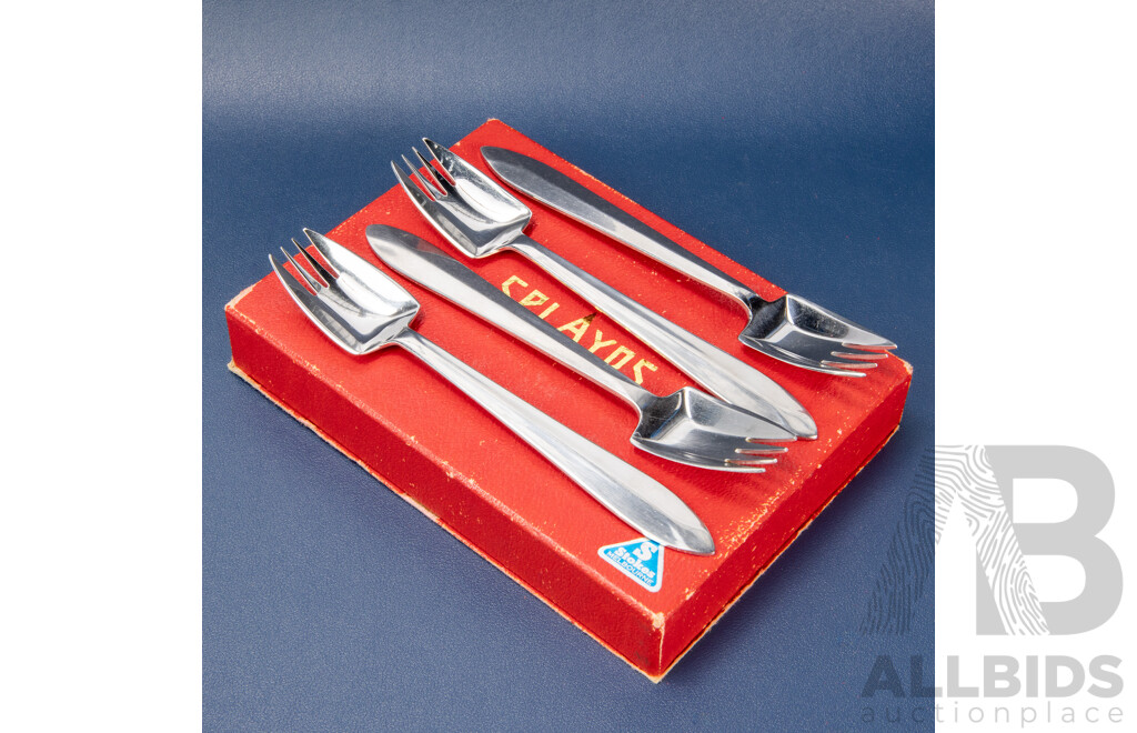 Set of Eight Boxed Vintage Splayds by Stokes of Melbourne