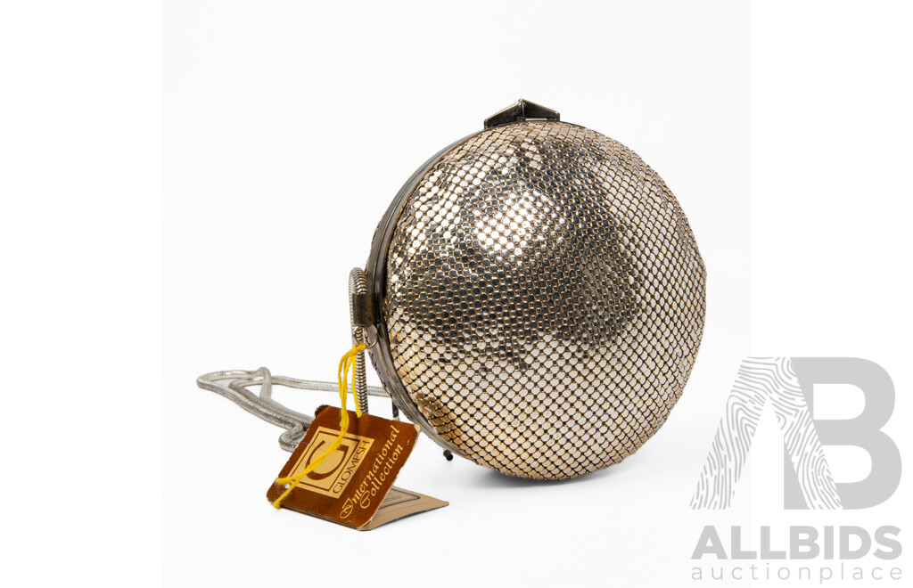 Vintage Glomesh Silver Tone Mesh Hard Shell Evening Purse