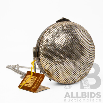 Vintage Glomesh Silver Tone Mesh Hard Shell Evening Purse