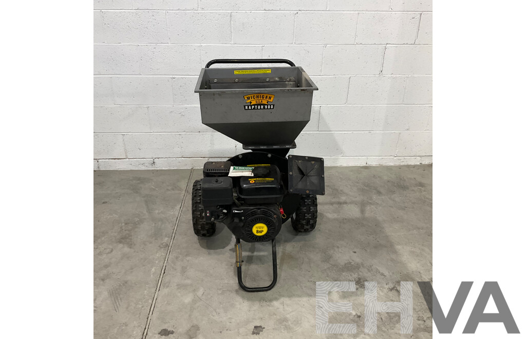 Michigan Raptor 900 Petrol Commercial Wood Chipper