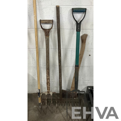 Two Karcher & One Gerni Pressure Washer & Assorted Gardening Equipment and Tools