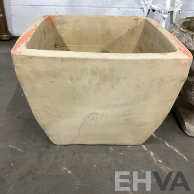 Garden Round Table and Assorted Pots