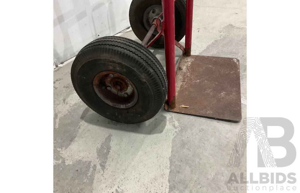 Two Hand Trolley