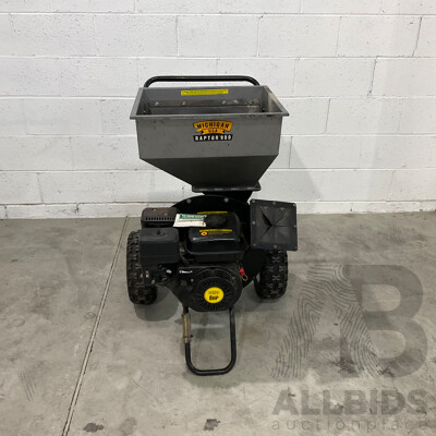 Michigan Raptor 900 Petrol Commercial Wood Chipper