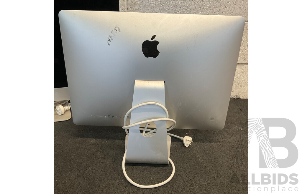 Assorted Apple IMac Desktop Computers, Imac Mini and Keyboard - Lot of 4