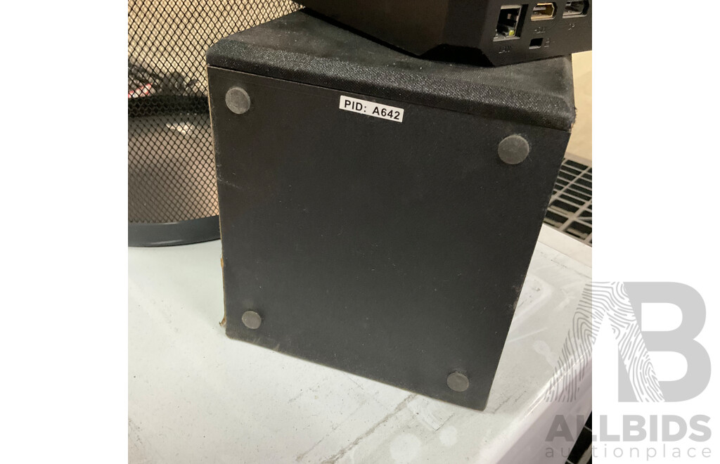 WESTINGHOUSE Microwave, LOGITECH Speaker, KOGAN USB Ports, Wire Mesh Waste Basket and CYBERPOWER Uninterruptible Power Supply - Lot of 5