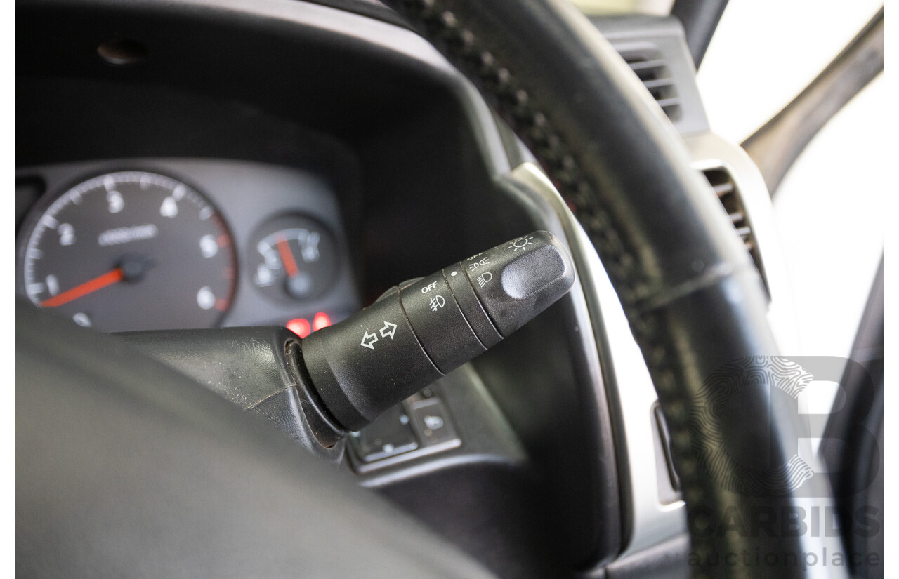 3/2010 Nissan Patrol ST (4x4) GU VI 4d Wagon Polar White Turbo Diesel 3.0L - 7 Seats